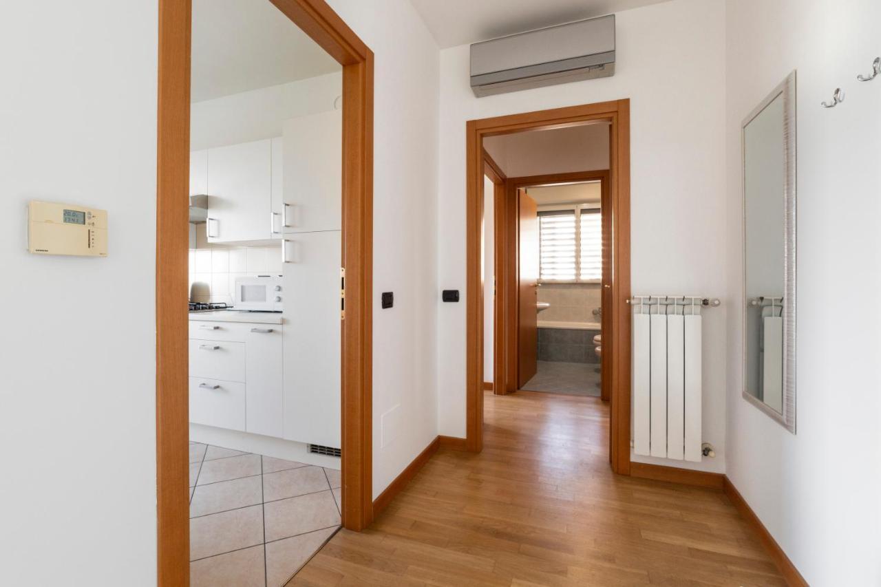 Milano Rogoredo Apt With Terrace! Apartment Екстериор снимка
